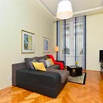 Apartment Luxury Opera Budapest